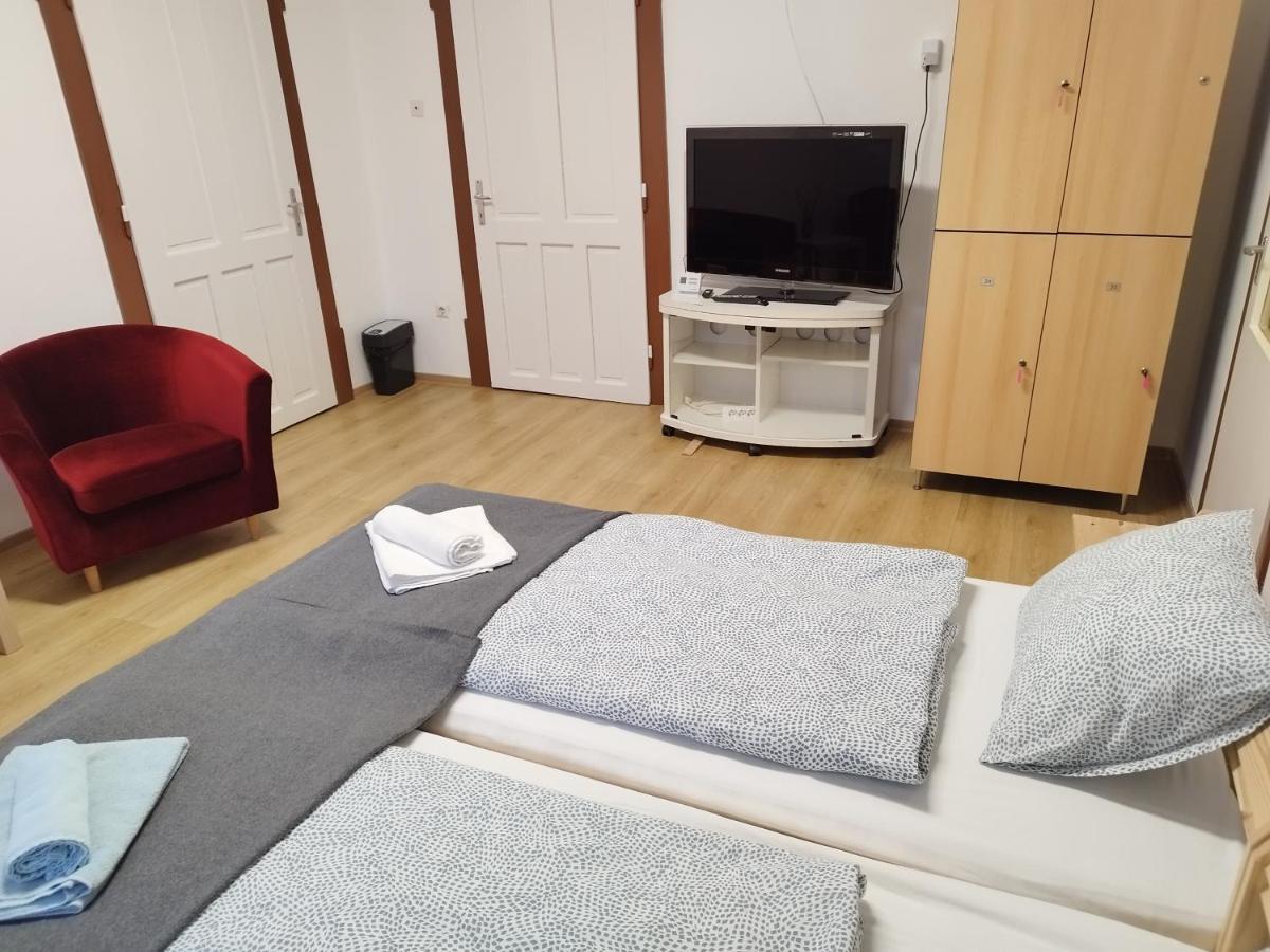 Tartós Szegfű Vendégház, Magánszállás Tazlar Exterior foto